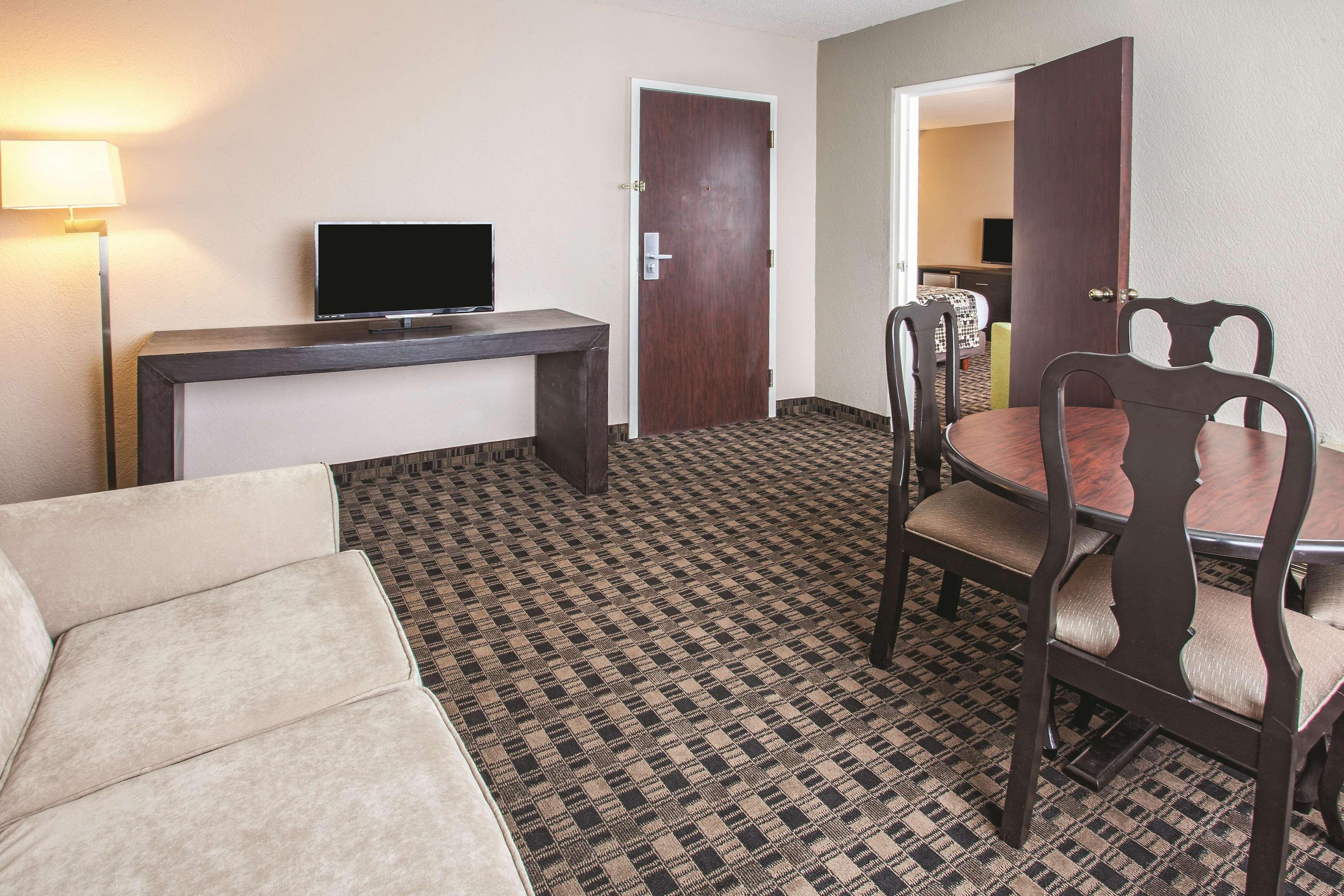Chn Hotel Monterrey Norte, Trademark Collection By Wyndham Ngoại thất bức ảnh