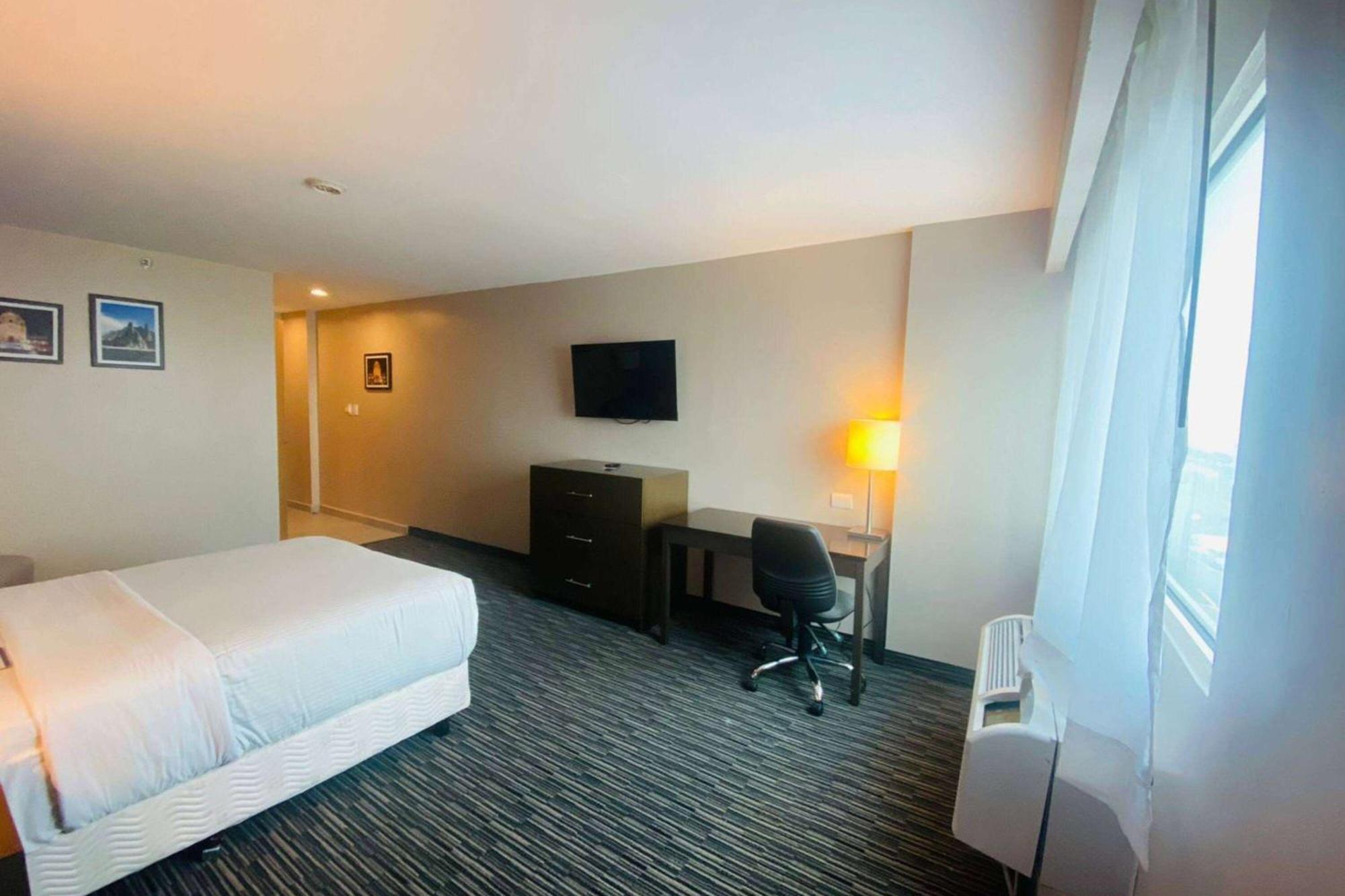 Chn Hotel Monterrey Norte, Trademark Collection By Wyndham Ngoại thất bức ảnh