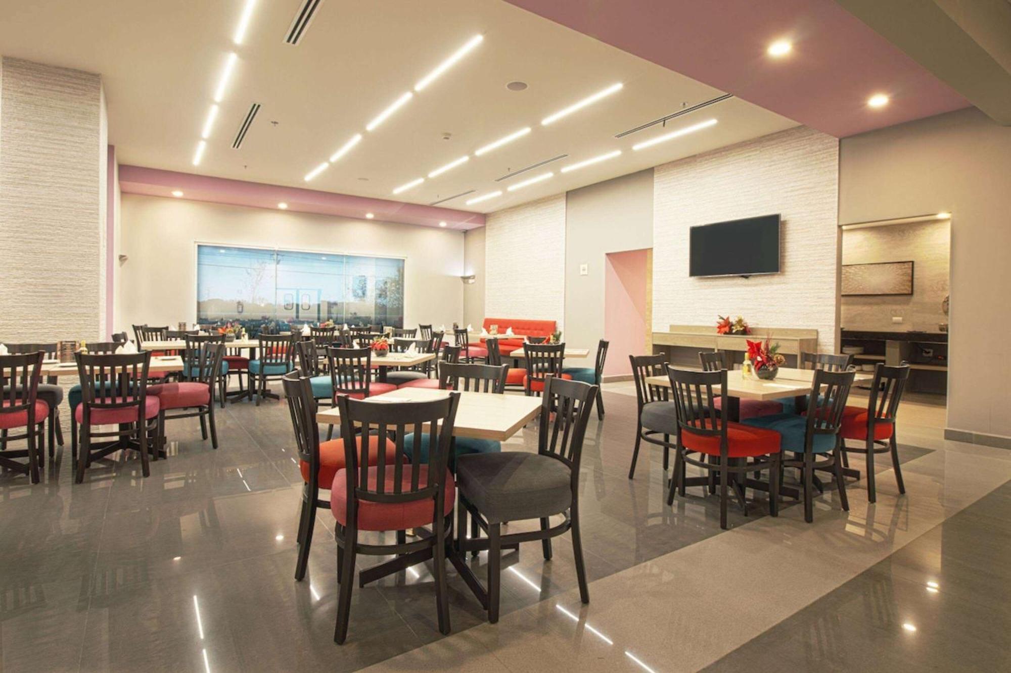 Chn Hotel Monterrey Norte, Trademark Collection By Wyndham Ngoại thất bức ảnh