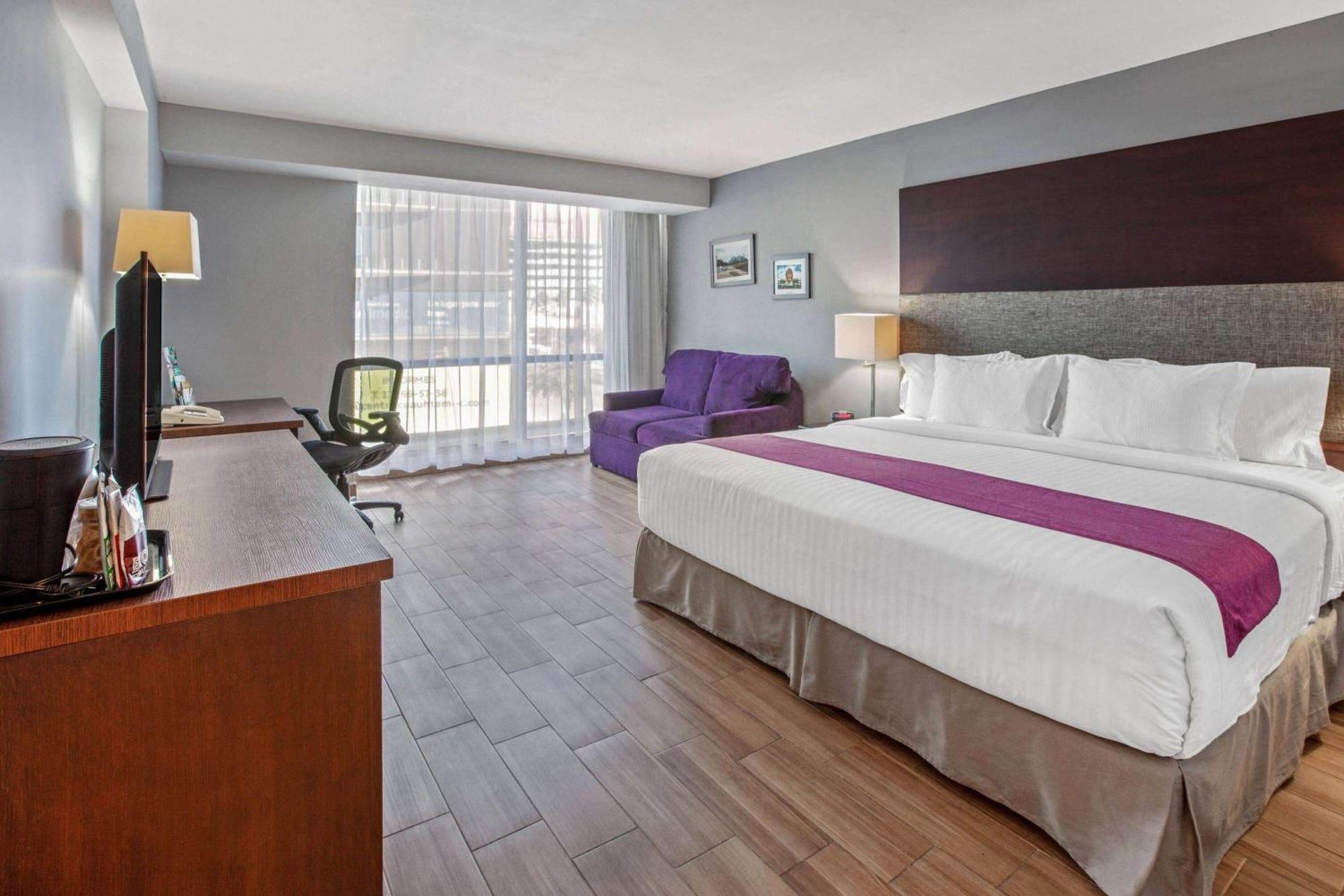 Chn Hotel Monterrey Norte, Trademark Collection By Wyndham Ngoại thất bức ảnh